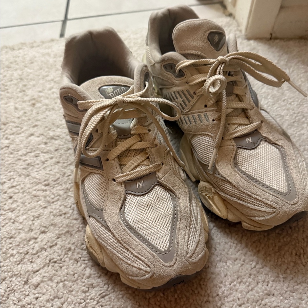 New Balance Cream and Gray Women's Sneakers - Picture 3 of 7